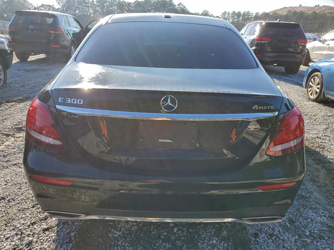 Mercedes-Benz E-Class 300 4matic Image 11