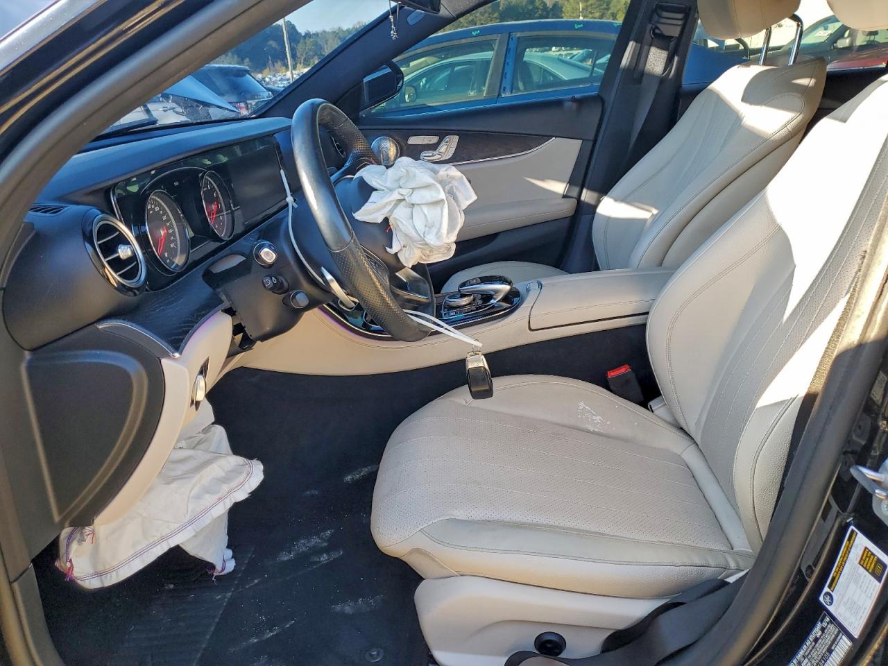 Mercedes-Benz E-Class 300 4matic Image 7