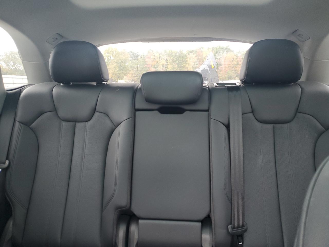 Audi Q5 Premium Plus Image 9