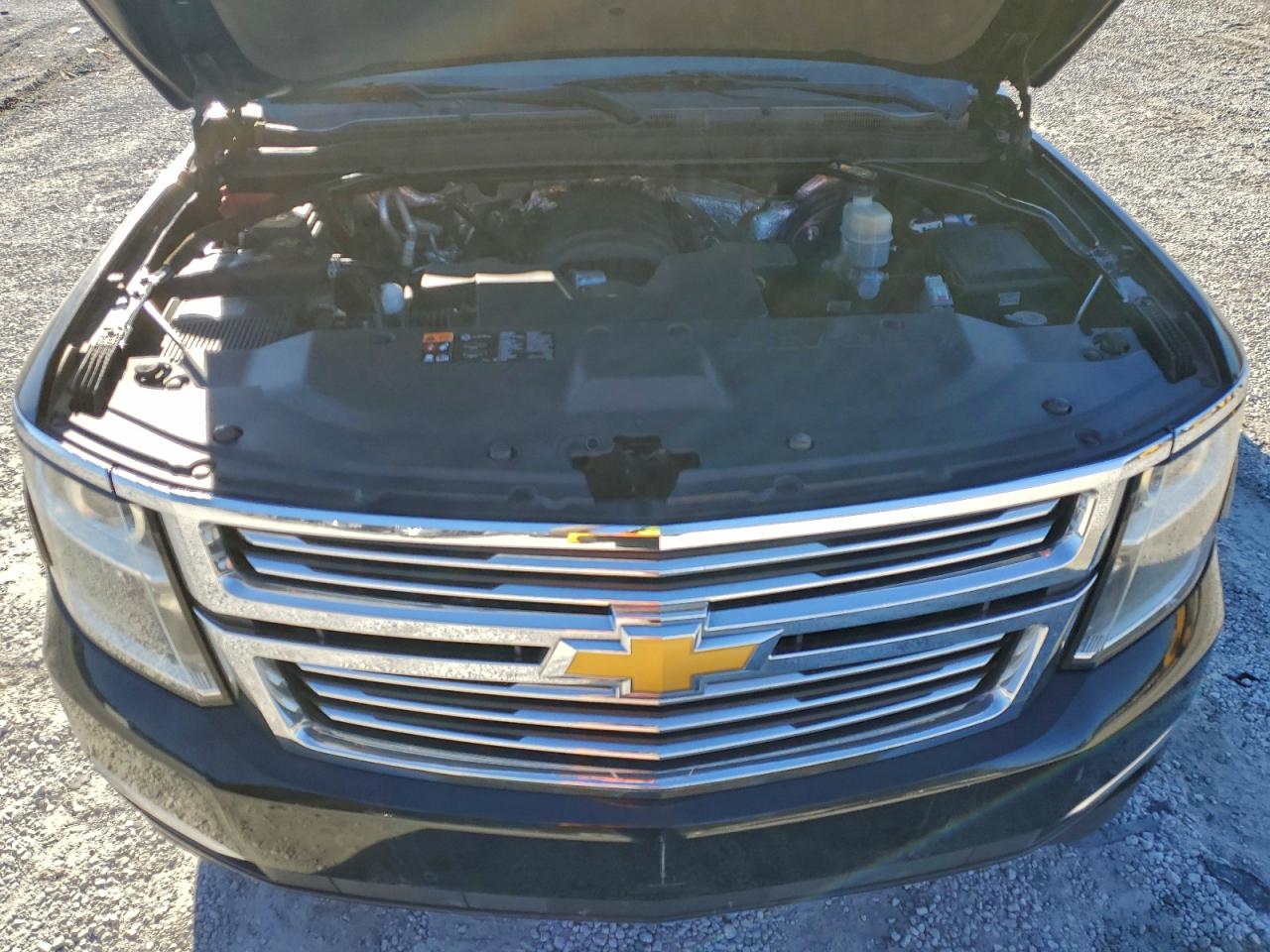 Chevrolet Suburban K1500 Ltz Image 5