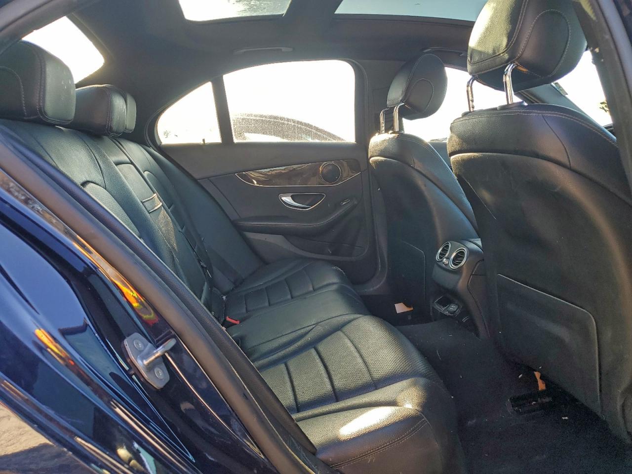 Mercedes-Benz C-Class 300 4matic Image 12