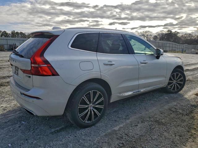 Volvo XC60 T5 Inscription Image 3