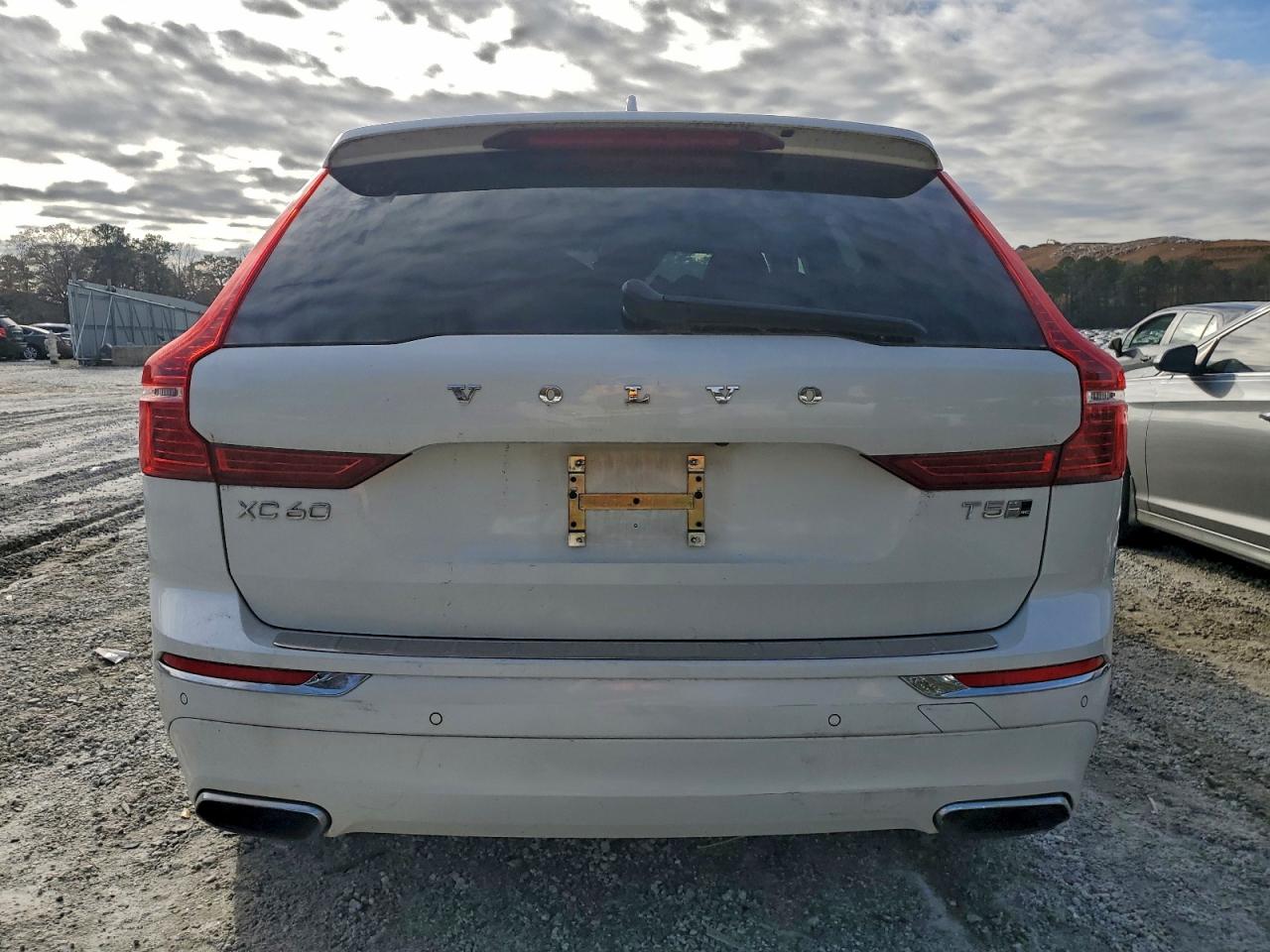 Volvo XC60 T5 Inscription Image 10