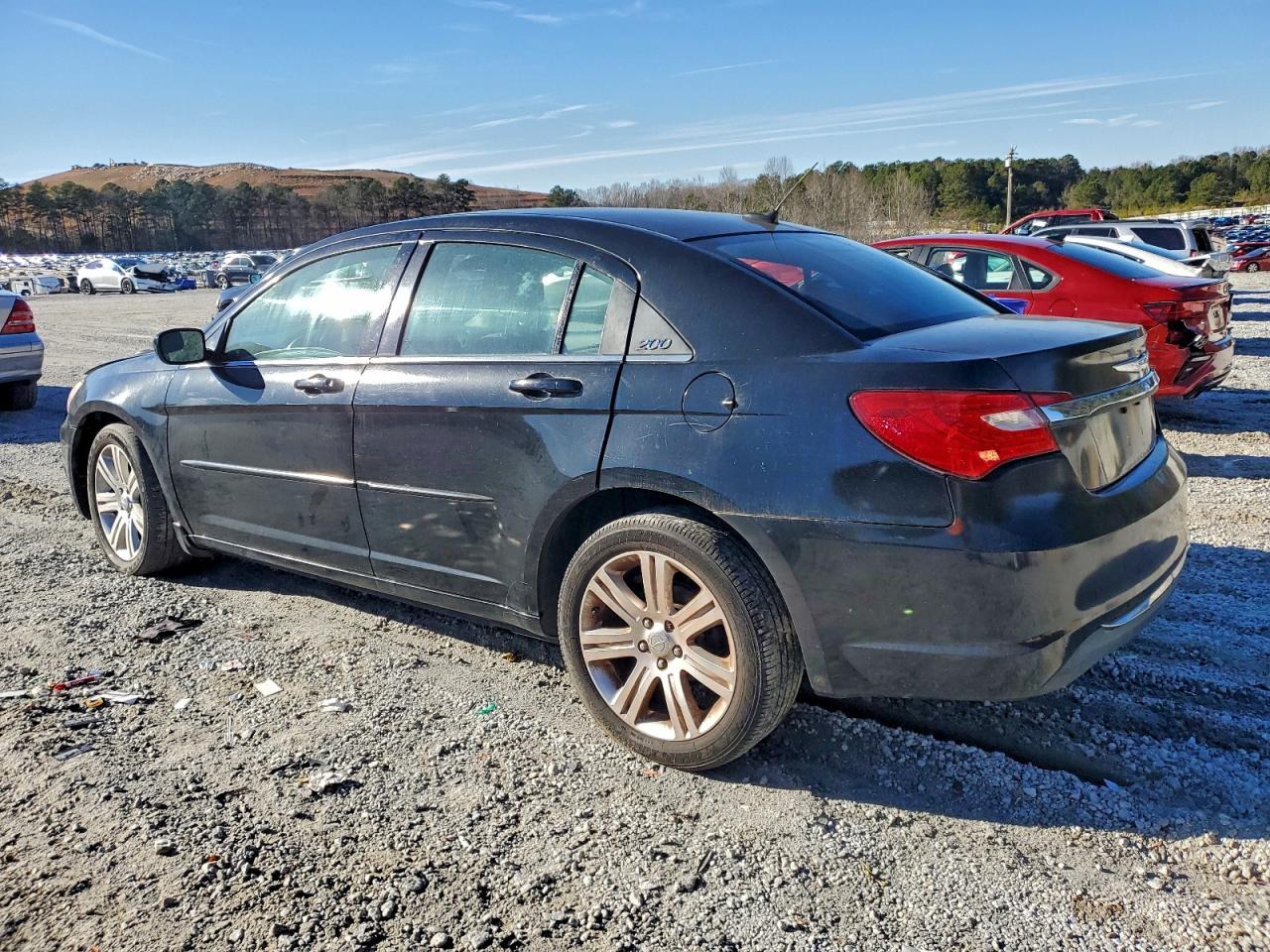 Chrysler 200 Lx Image 2
