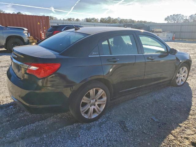 Chrysler 200 Lx Image 12