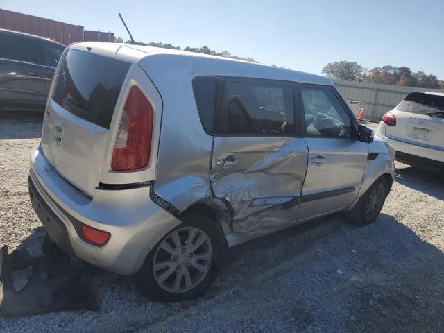 Kia Soul + Image 11