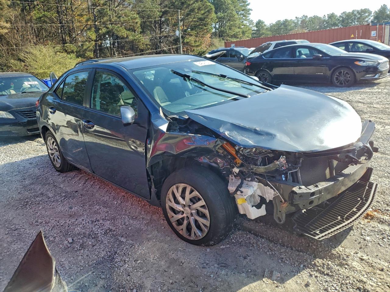 Toyota Corolla L Image 10