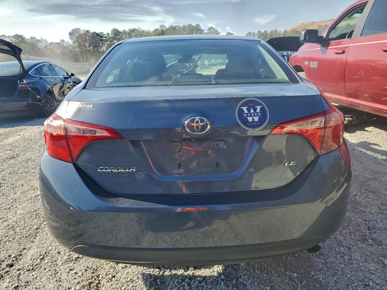 Toyota Corolla L Image 12