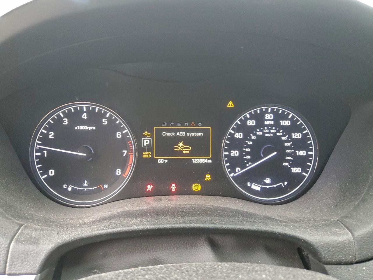 Genesis G80 Base Image 9