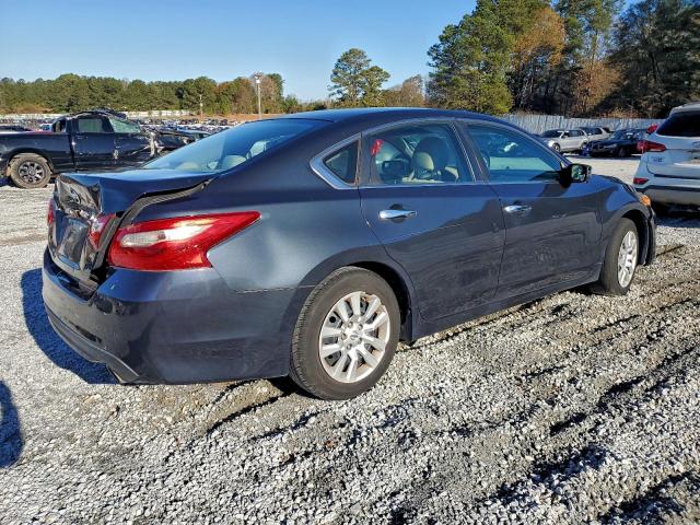 Nissan Altima 2.5 Image 7