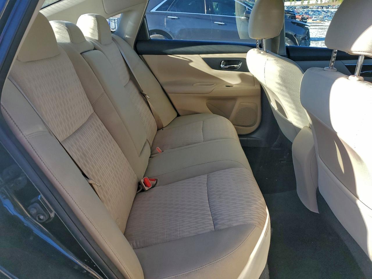 Nissan Altima 2.5 Image 4