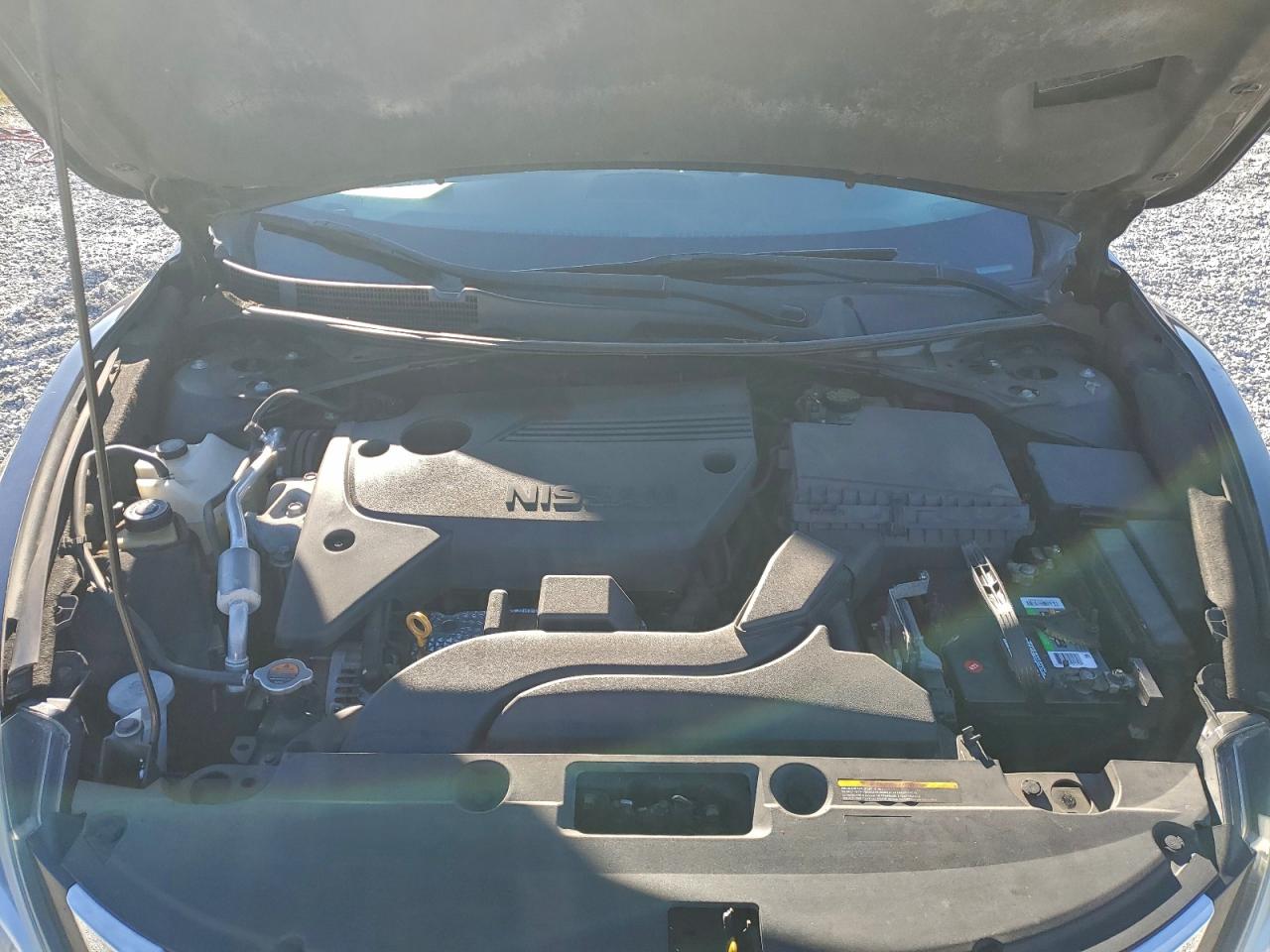 Nissan Altima 2.5 Image 5