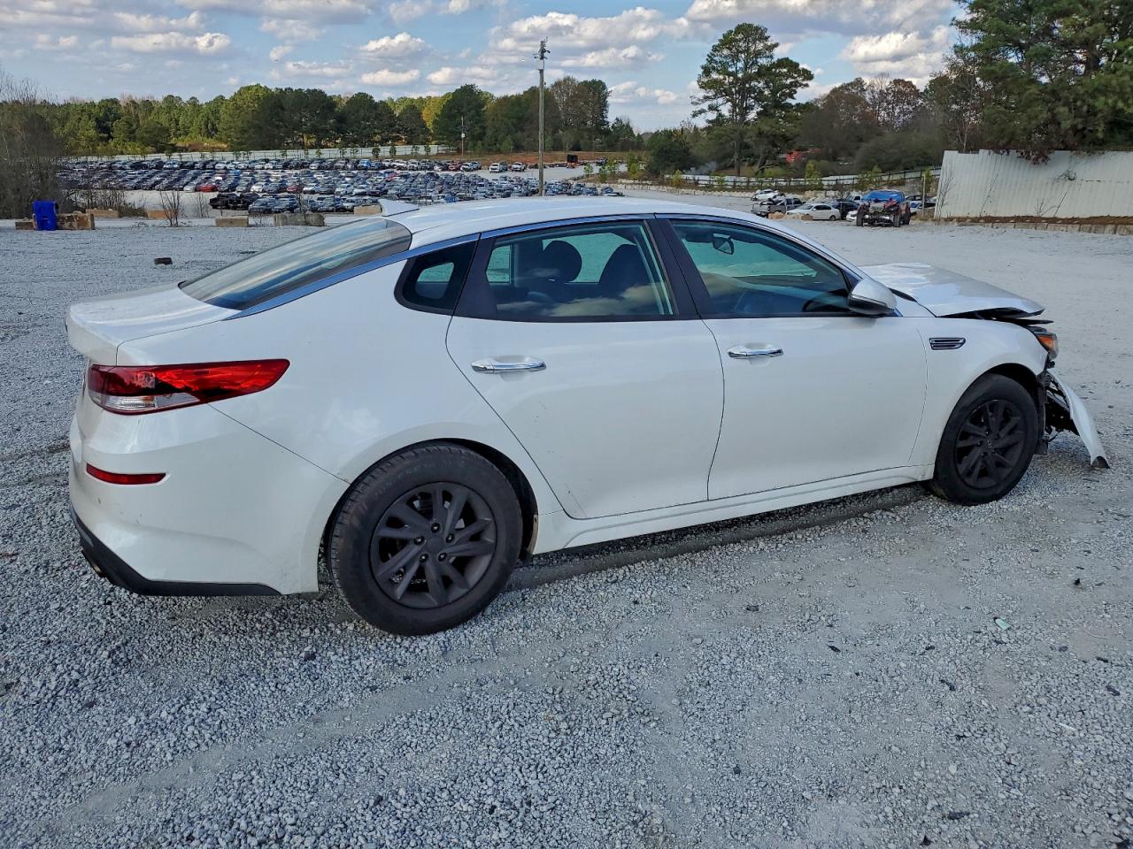 Kia Optima Lx Image 3