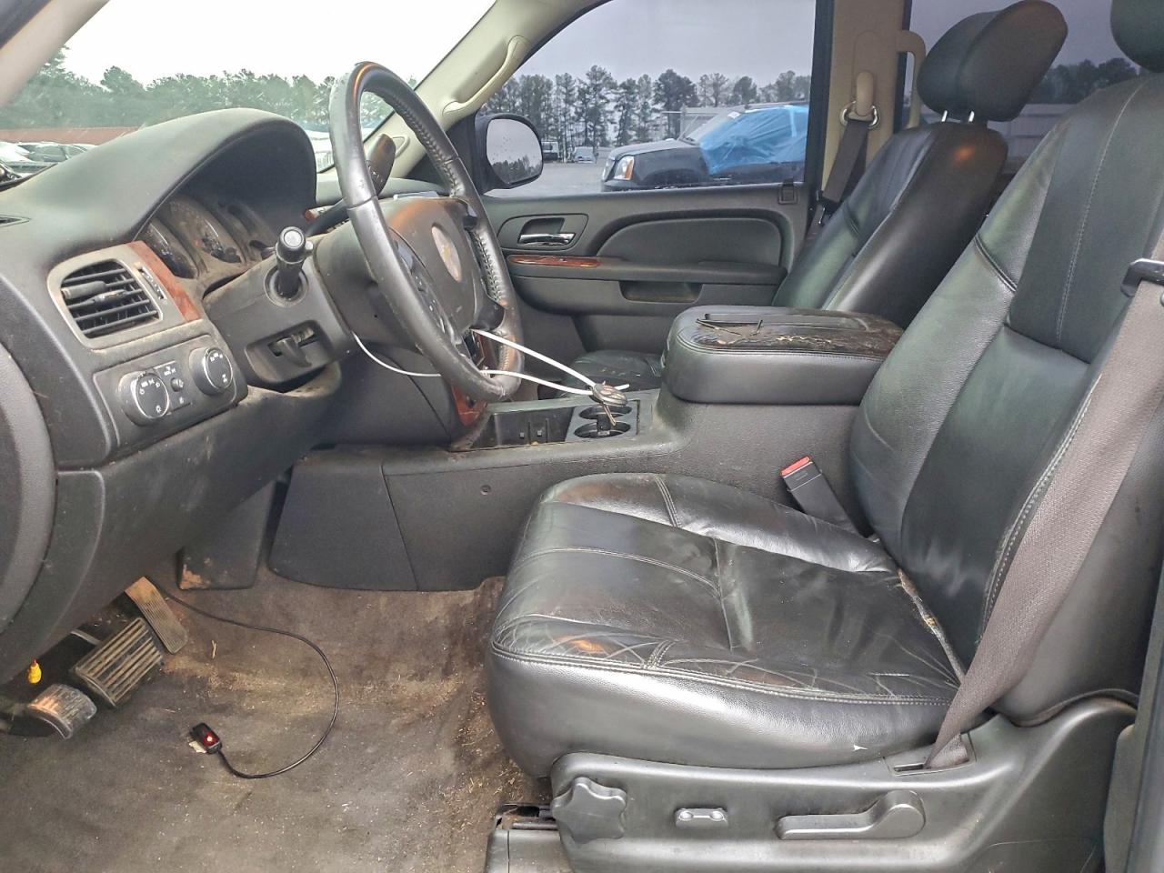 Chevrolet Tahoe K1500 Lt Image 3