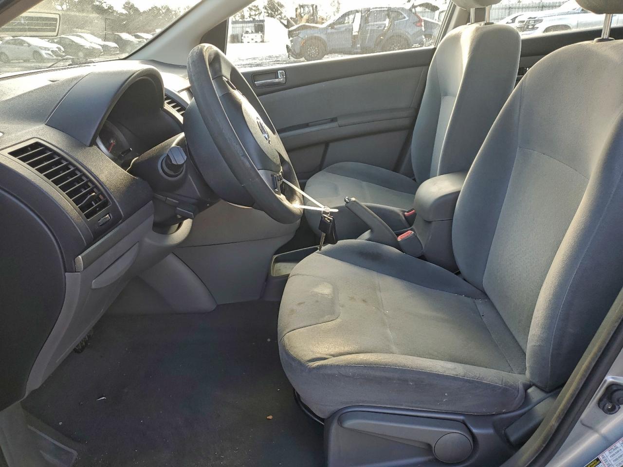 Nissan Sentra 2.0 Image 10