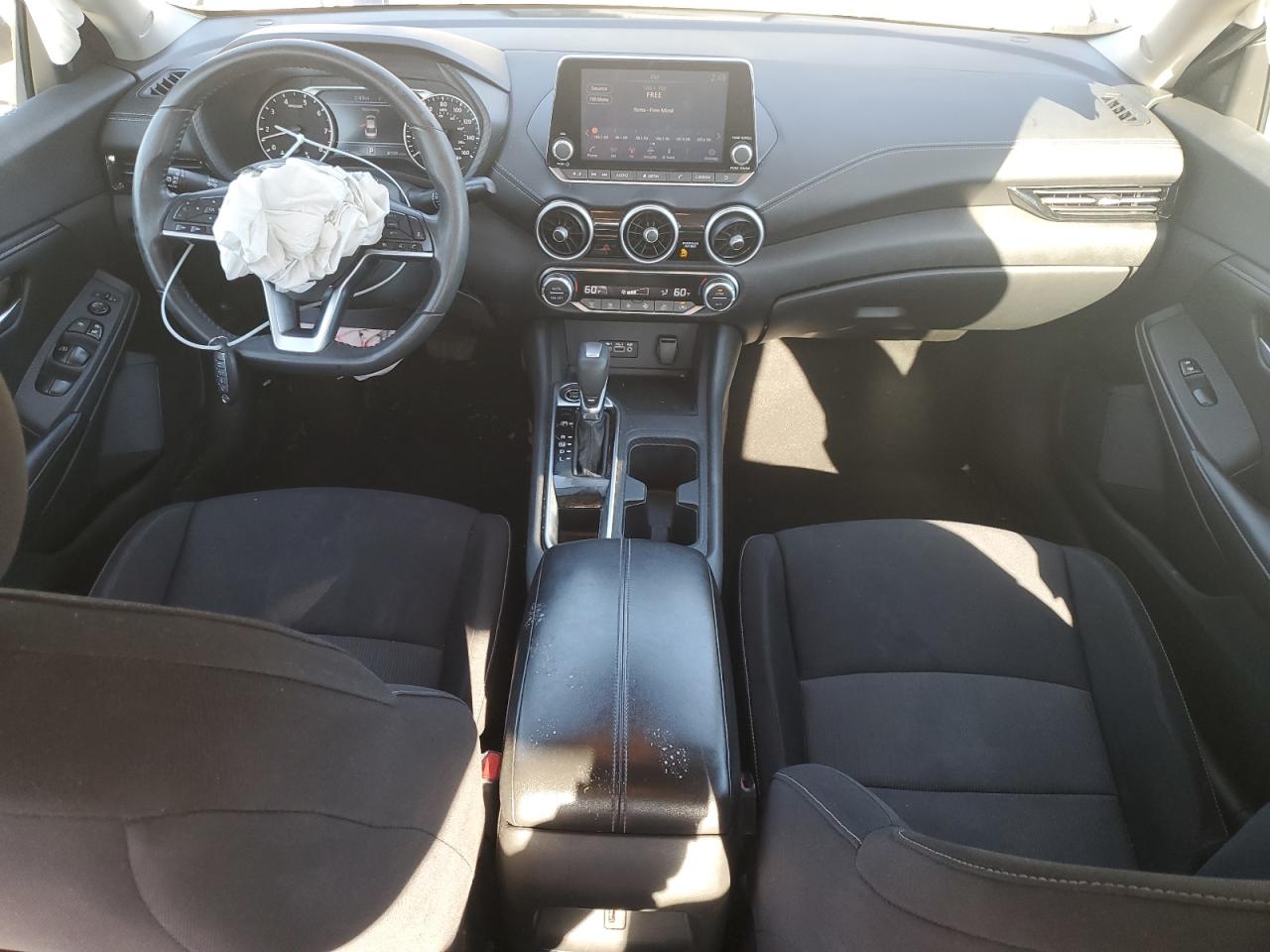 Nissan Sentra Sv Image 4