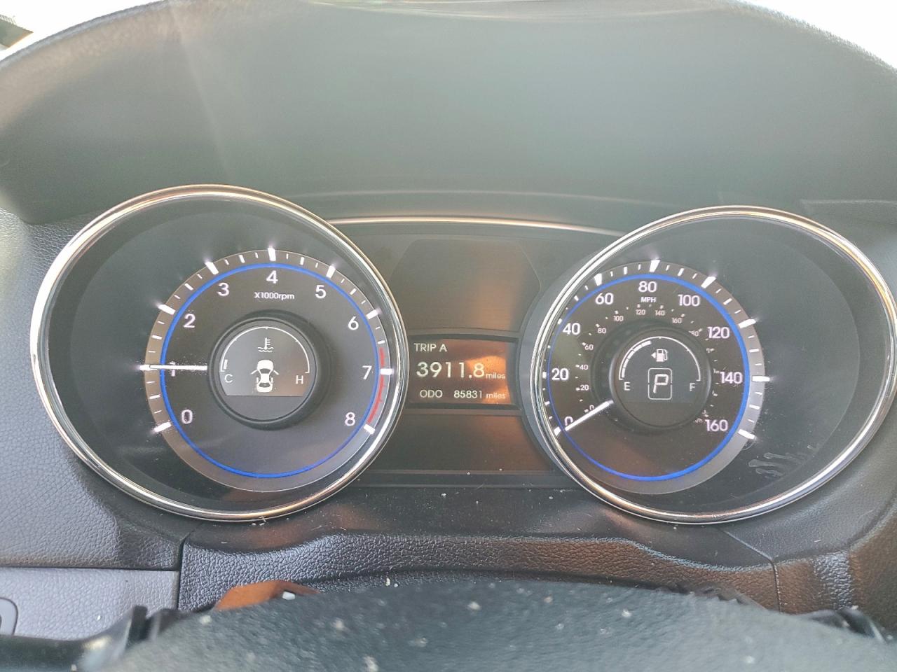 Hyundai SONATA Gls Image 3