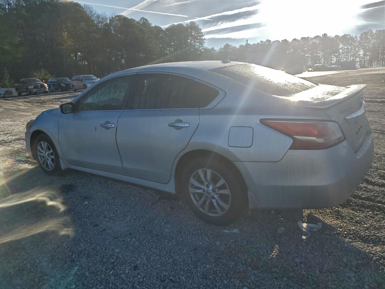 Nissan Altima 2.5 Image 2