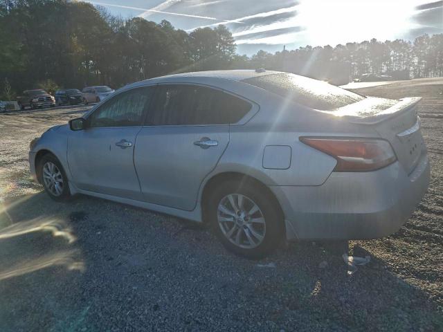 Nissan Altima 2.5 Image 2
