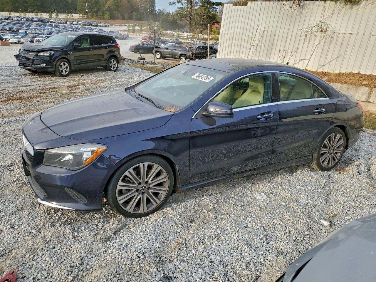 Mercedes-Benz Cla-class 250 4matic Image 1