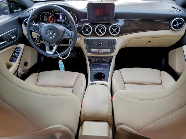 Mercedes-Benz Cla-class 250 4matic Image 9