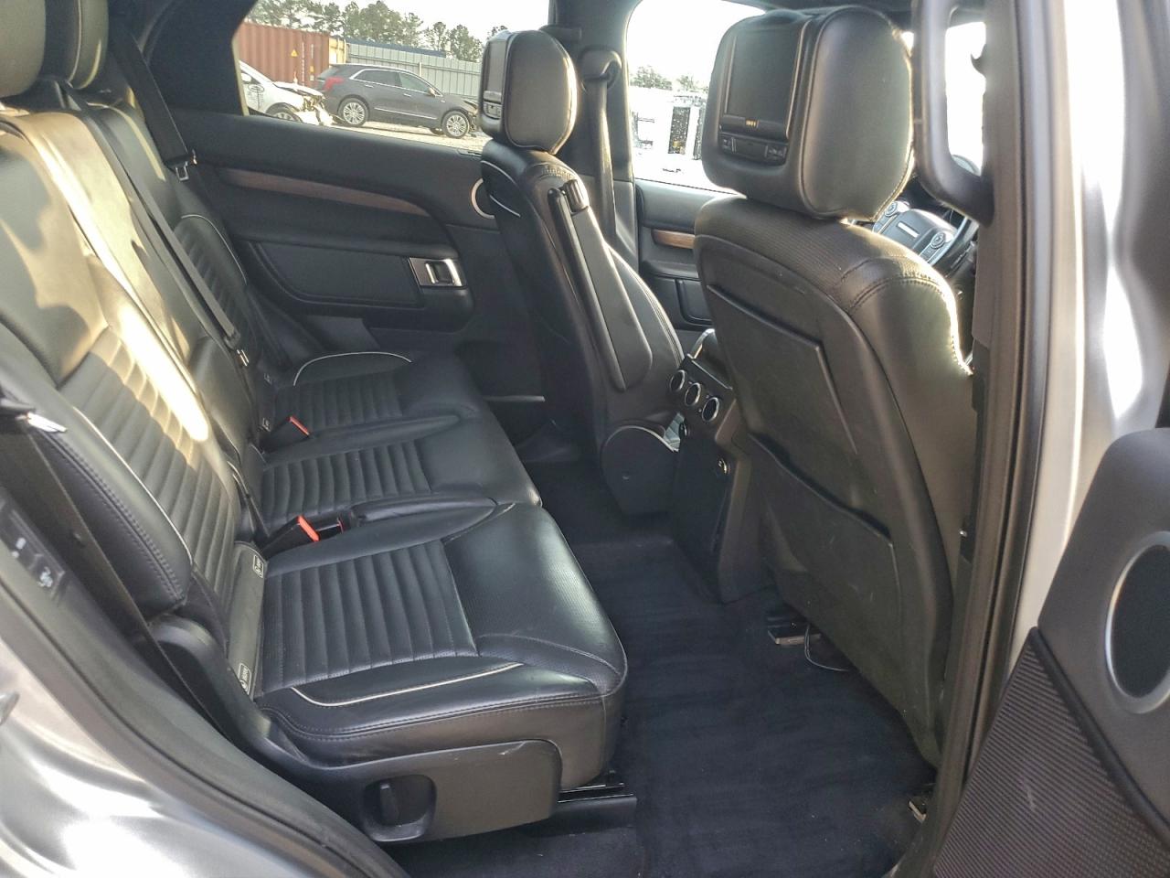 Land Rover Discovery Hse Image 7