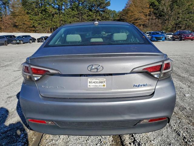 Hyundai SONATA Hybrid Image 12