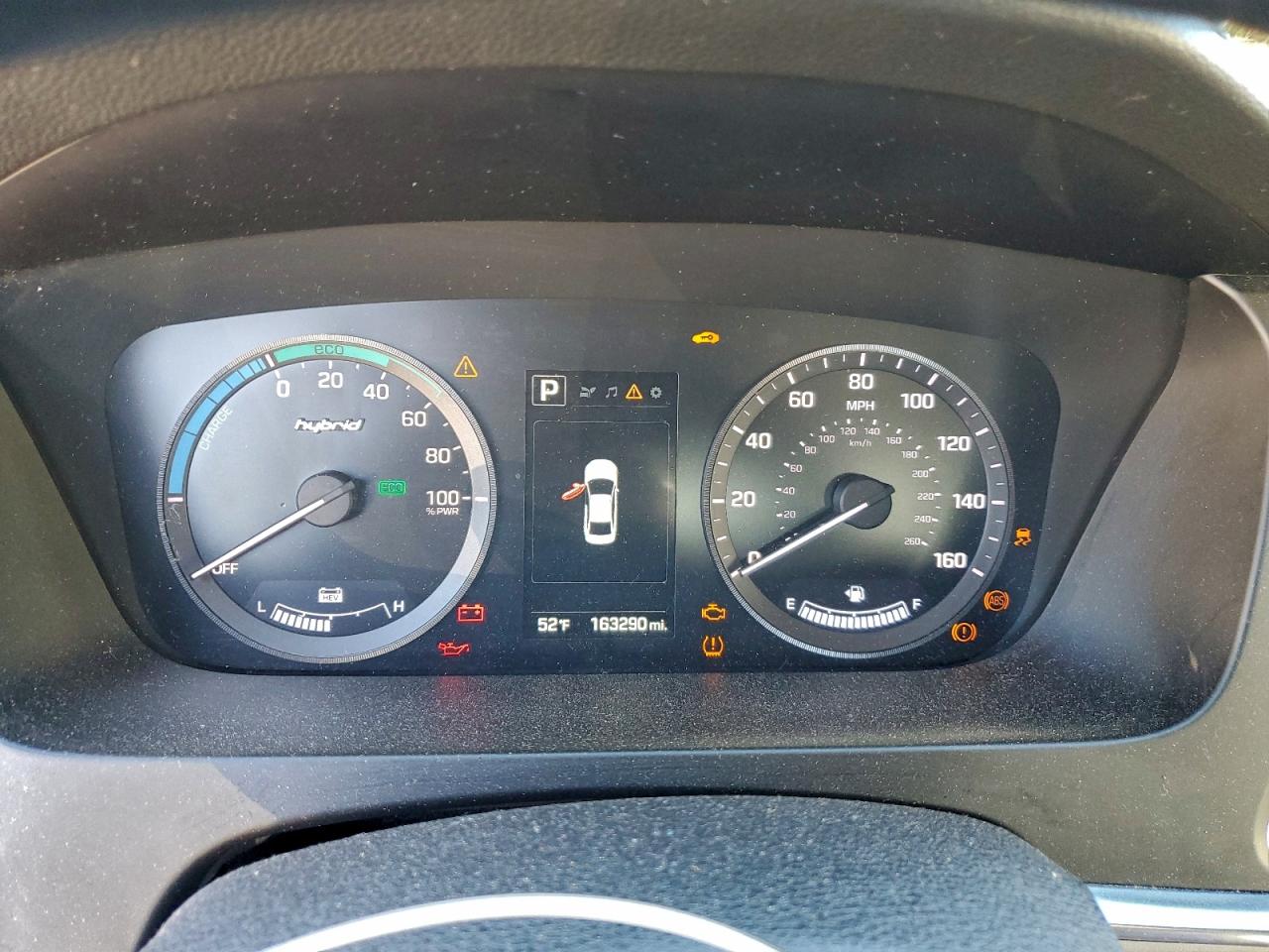 Hyundai SONATA Hybrid Image 2