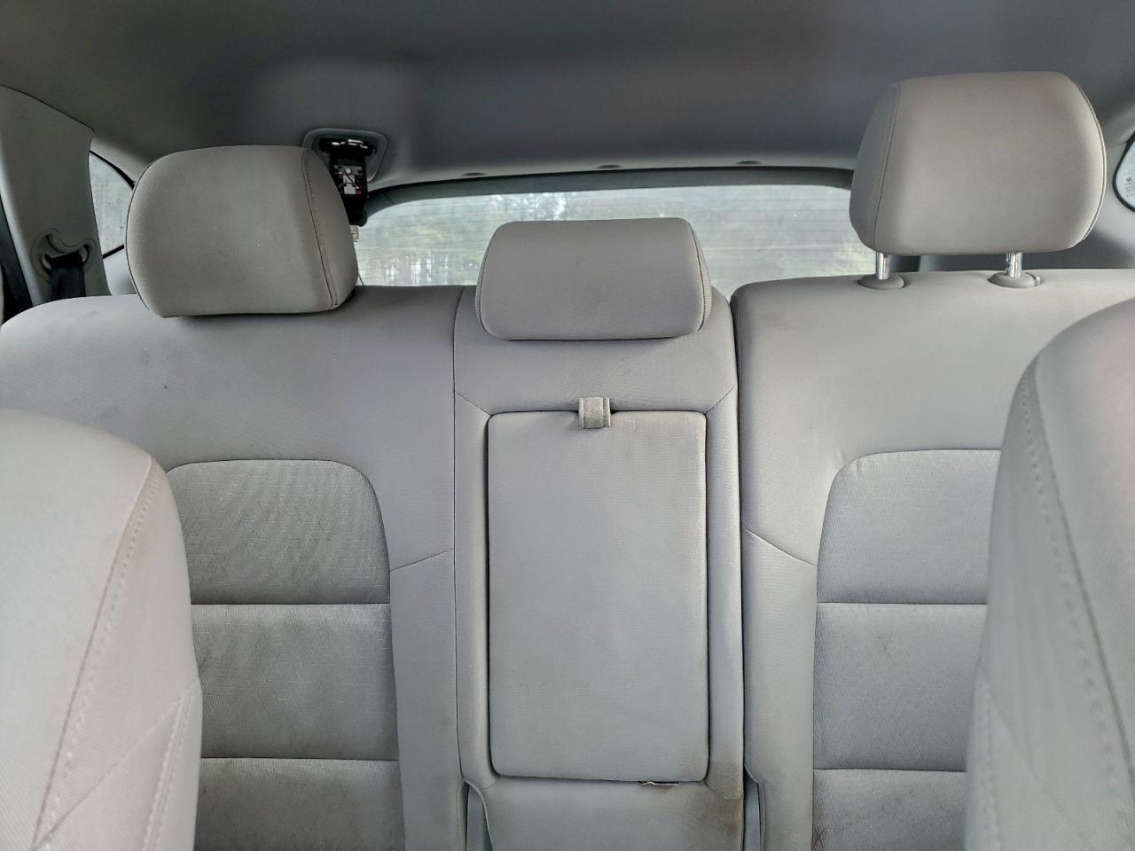 Hyundai TUCSON Se Image 11