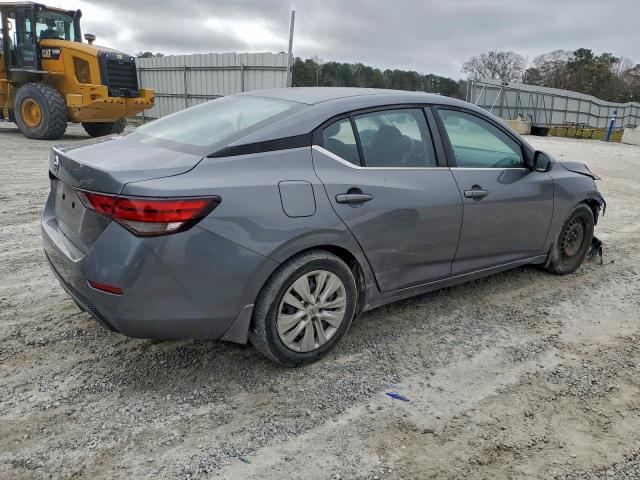 Nissan Sentra S Image 8