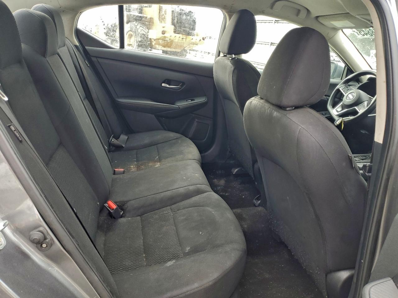 Nissan Sentra S Image 11