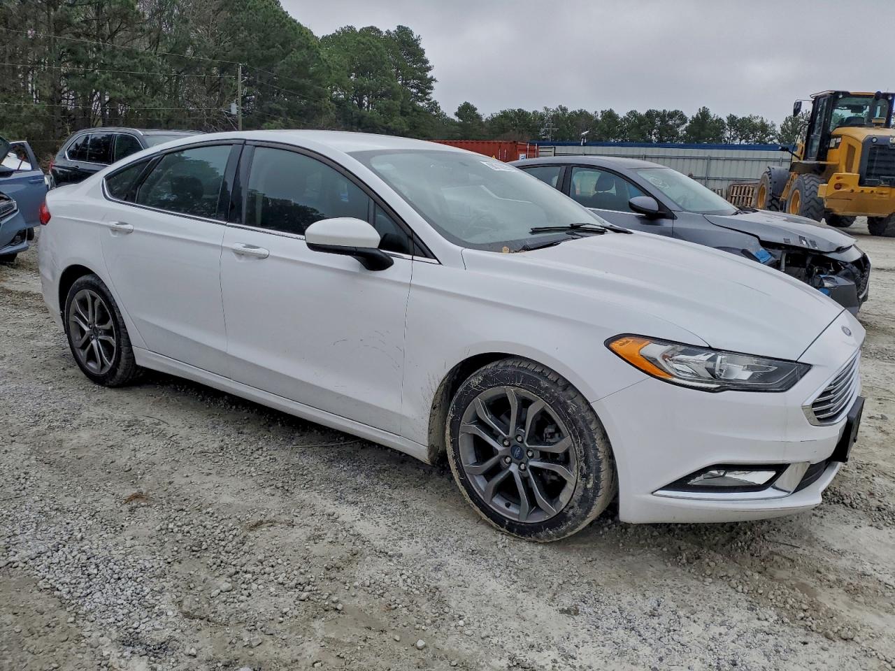 Ford Fusion Se Image 10
