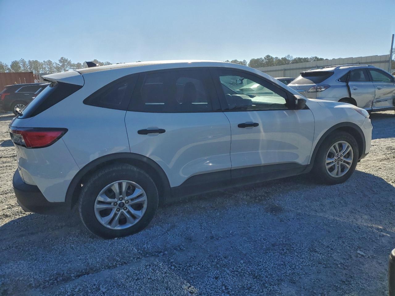 Ford Escape S Image 8