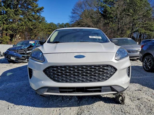 Ford Escape S Image 2