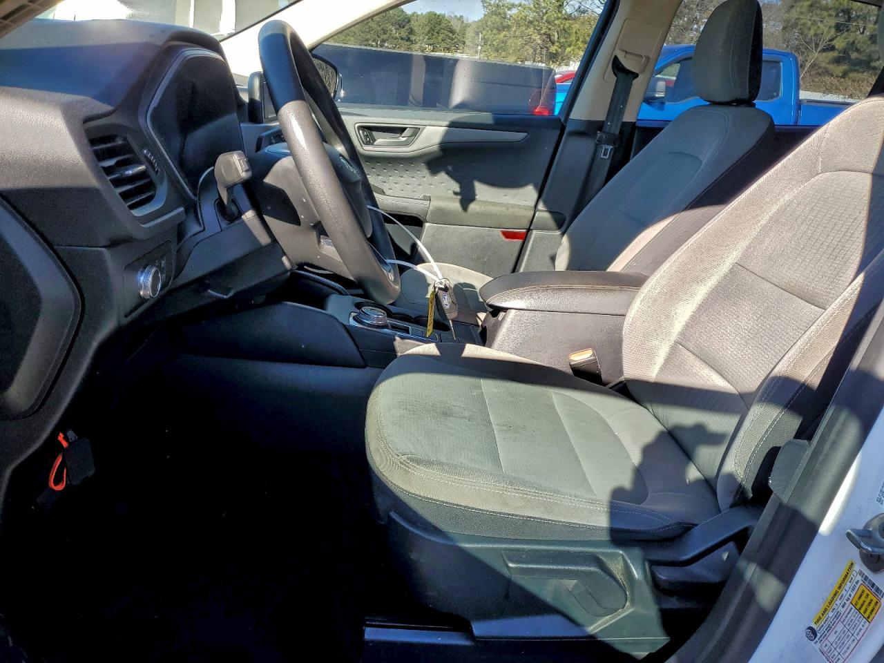 Ford Escape S Image 4