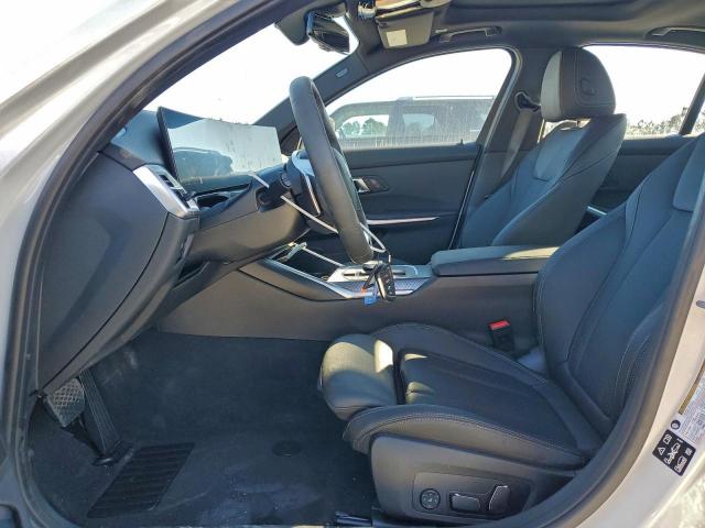 BMW 3 Series Image 8