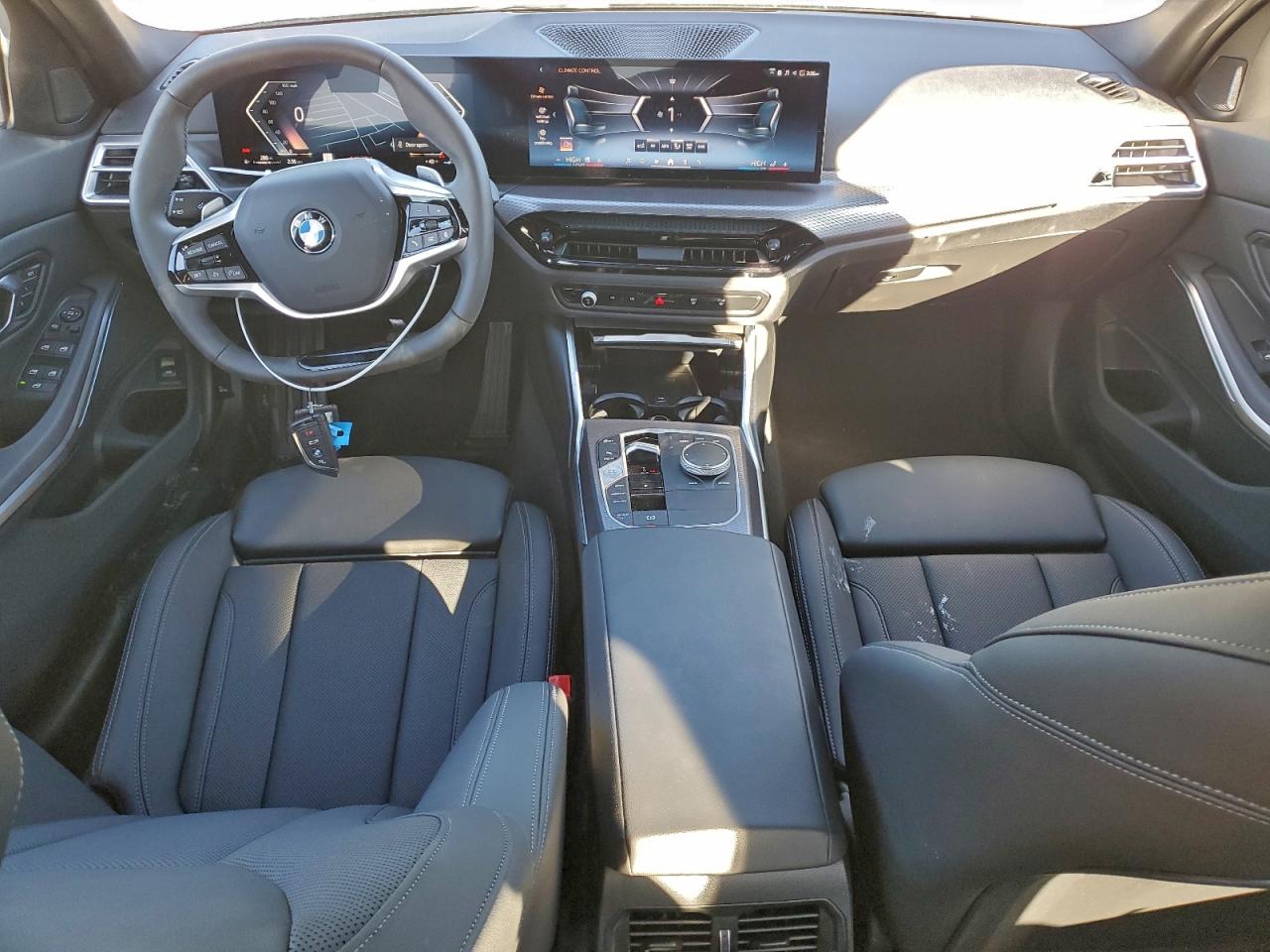 BMW 3 Series Image 6