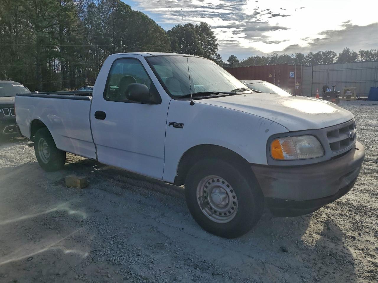 Ford F-150 Image 2