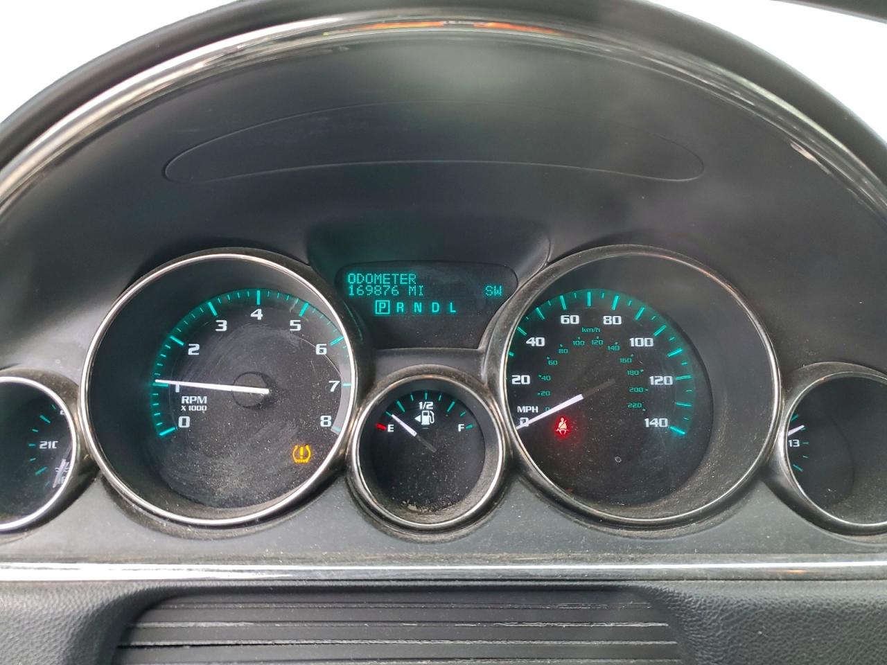 Buick Enclave Image 7