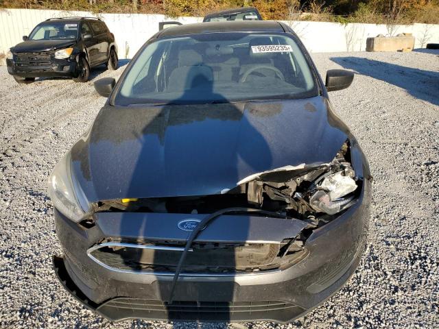 Ford Focus S Image 3