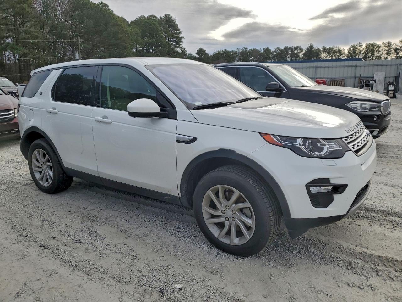 Land Rover Discovery Hse Image 12