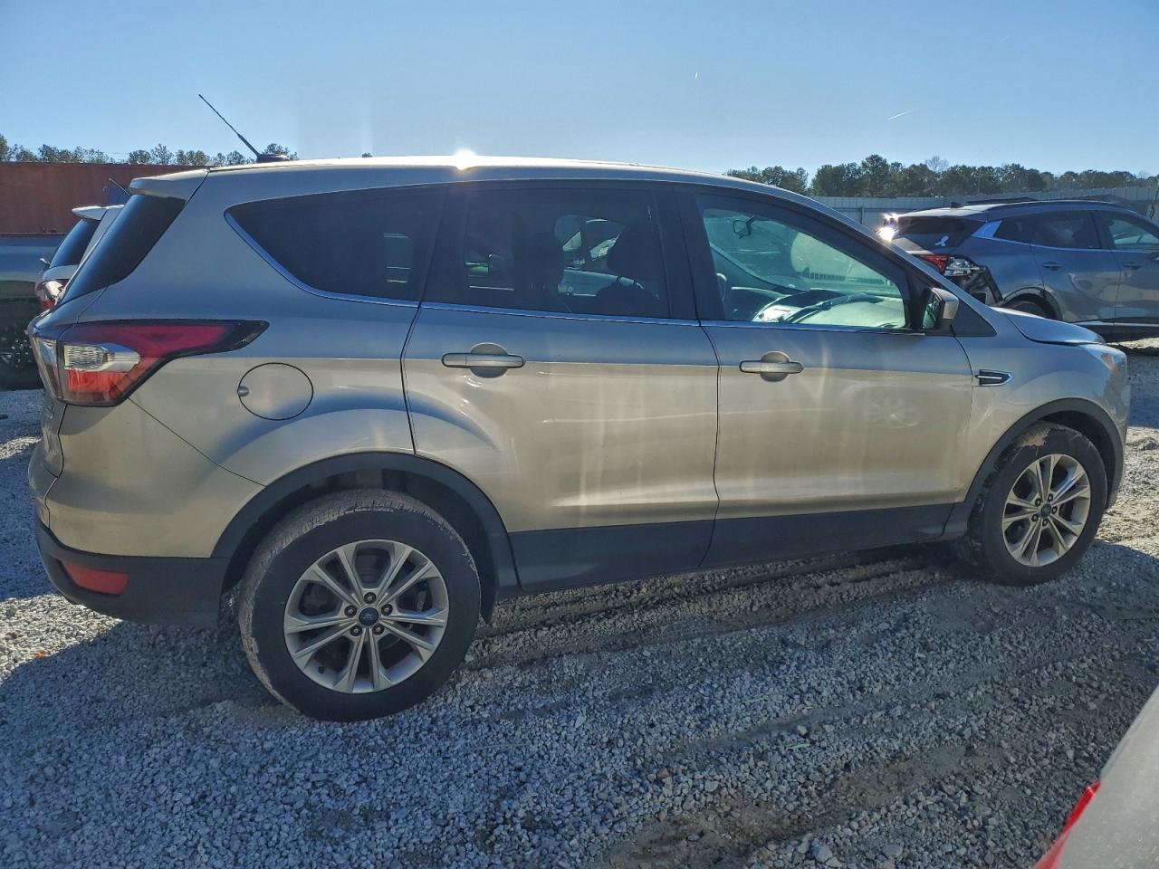 Ford Escape Se Image 12