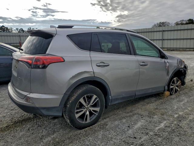 Toyota RAV4 Xle Image 3