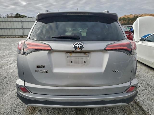 Toyota RAV4 Xle Image 9