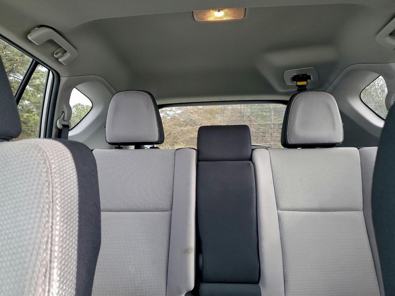 Toyota RAV4 Xle Image 7