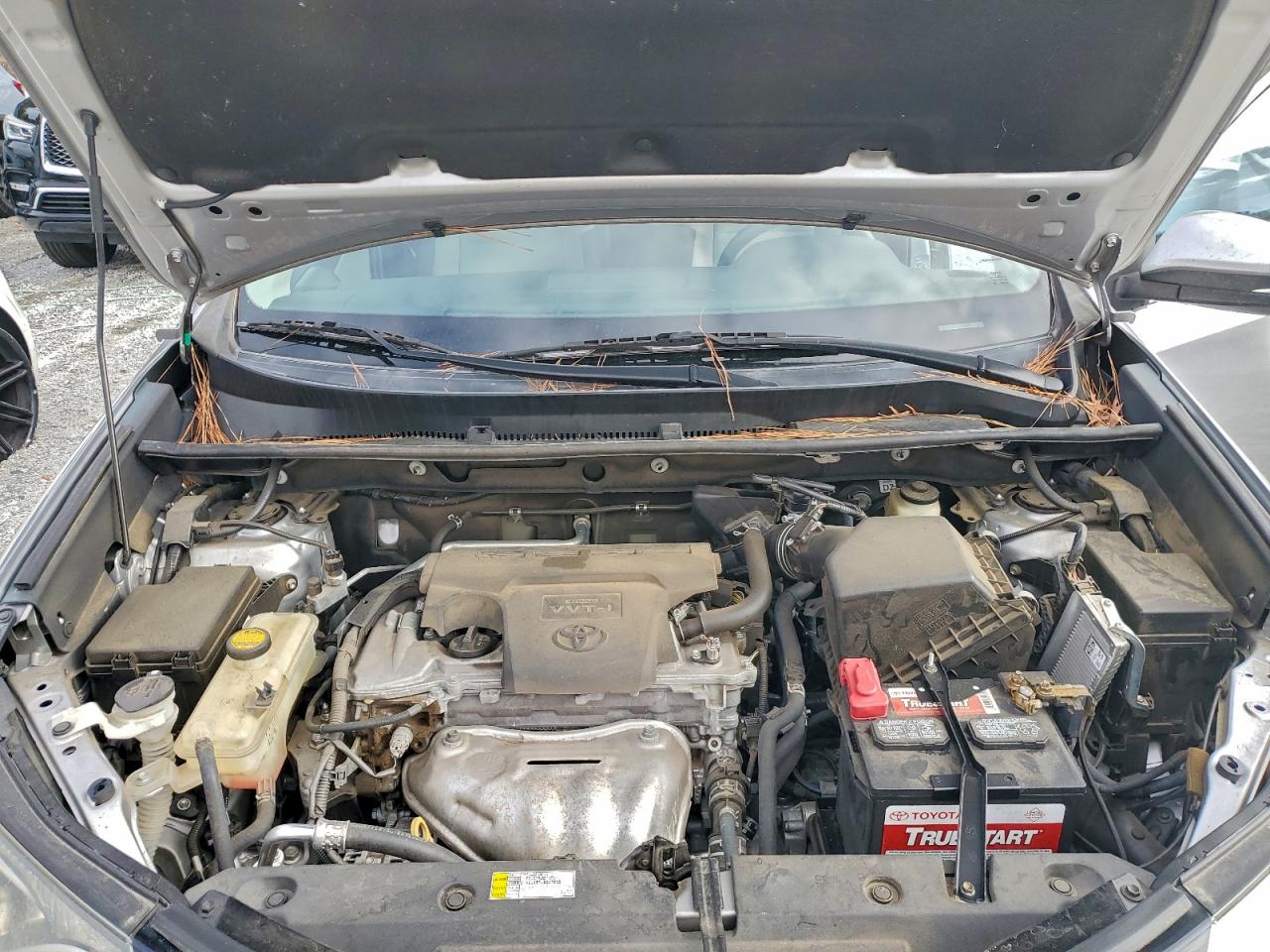 Toyota RAV4 Xle Image 8