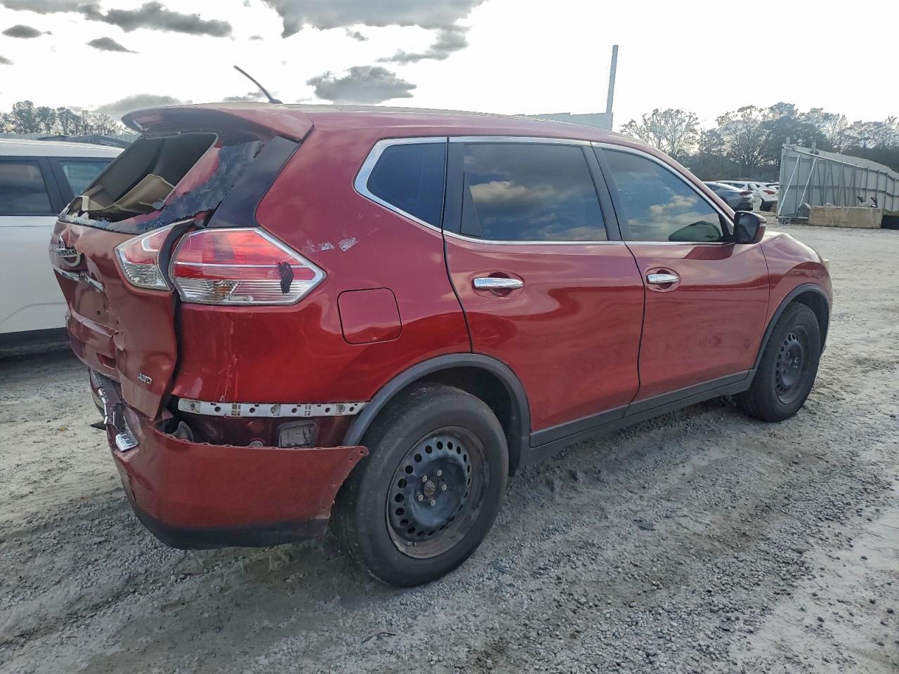 Nissan Rogue S Image 11