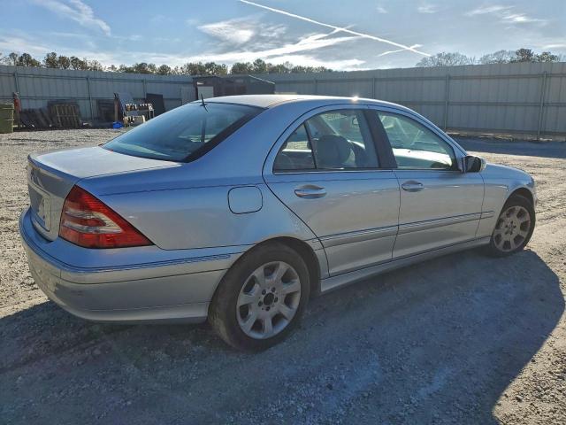 Mercedes-Benz C-Class 280 Image 3