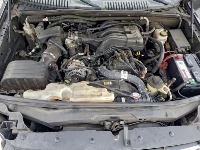 Ford Explorer Xlt Image 12