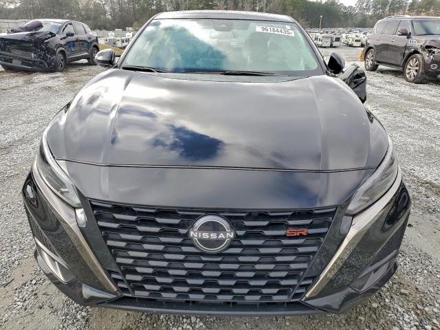 Nissan Altima Sr Image 9